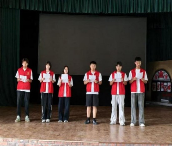 云图片